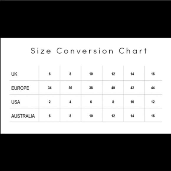 🌸Size 4🌸 Front Wrap Collard Jumpsuit - Picture 2 of 4